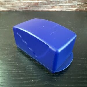 Tupperware Large Butter Dish Cheese 1 Pound Size Dark Blue 3391A-1